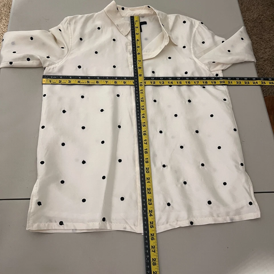 Blusa Silkland Mujer Pequeña Mediana PM Blanca Negra Lunares 100% Seda Abotonada Foto 2 de 4