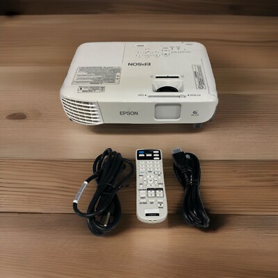 * NEW Bulb Epson VS250 Portable Projector 3200 Lumens HDMI Office Home Stream