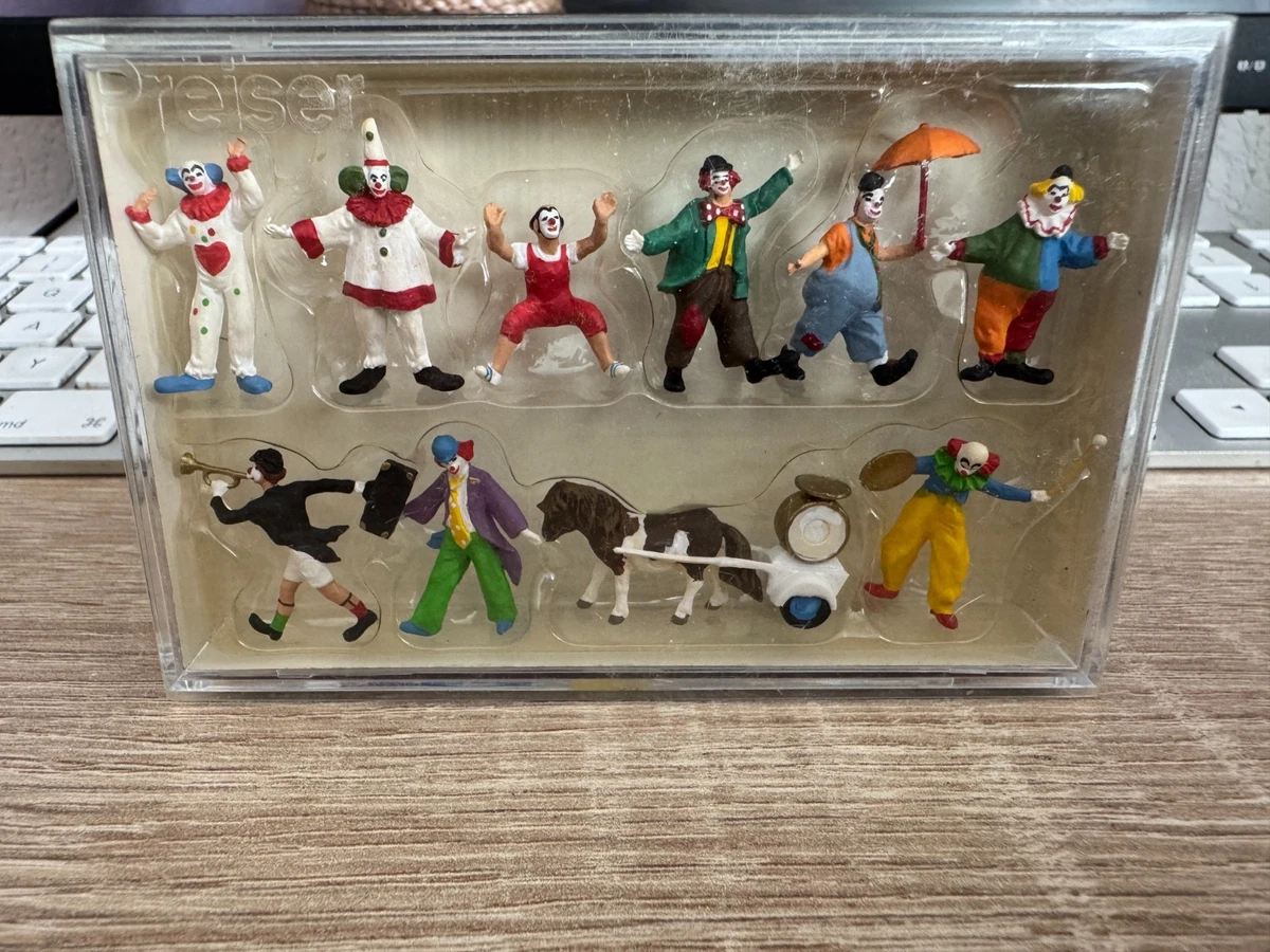 Lot De 80 Figurines HO PREISER – Voyageurs, Gare, Décor Train – D'occasion