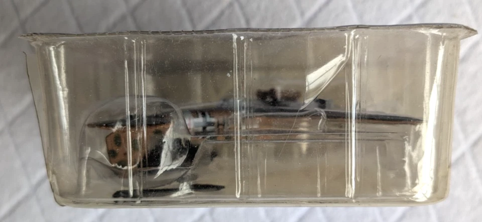 Model Power Postage Stamp Planes 5376-1 Heinkel 3 HE III 1:100 with Stand - Image 4 of 4