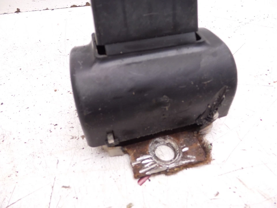 74-81 Camaro Firebird Asiento Trasero Retractor Negro Único Original GM 20071250 Foto 4 de 4