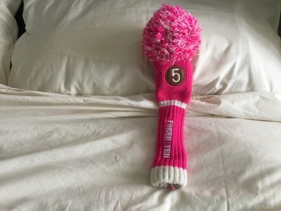FINGER TEN Damen 5-Holz Bommel Kopfbedeckung - Rosa/Weiß.