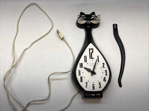 Vintage 50's Spartus Black Cat Wall Clock Eyes Blink Time & Tail Work Classic - Picture 12 of 17