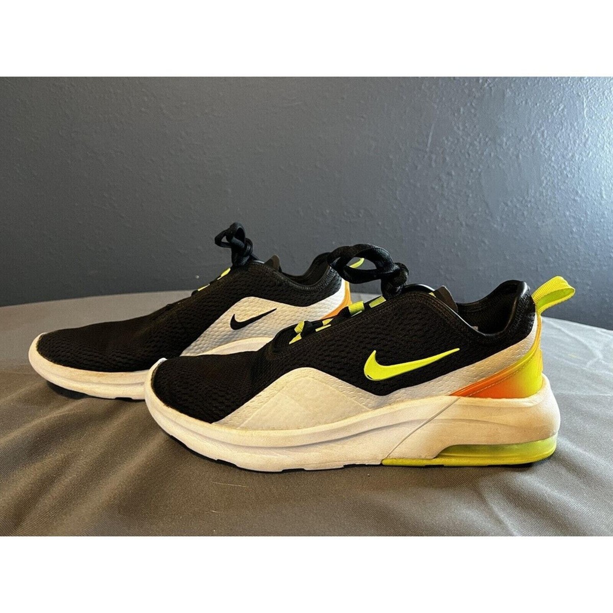 Nike Air Low Cut Neon Running Athletic Shoes Size 8 A00266-007 | eBay