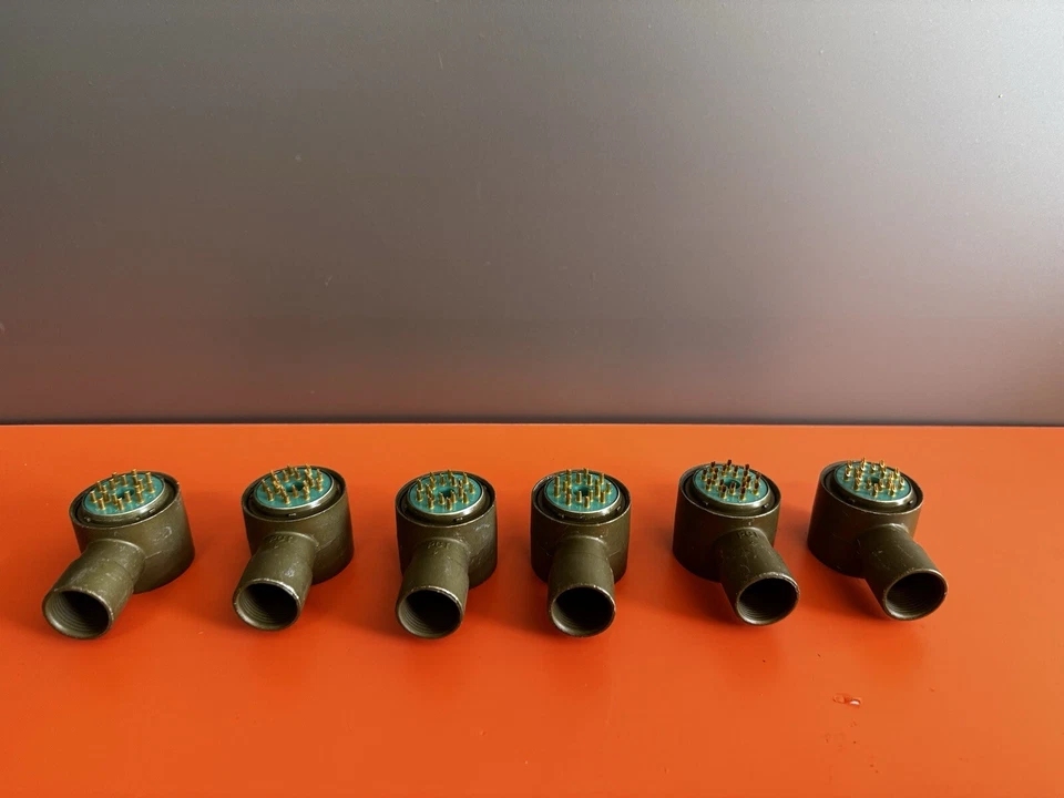 Amphenol Circular MIL Spec Connector 18Pin 7.5A M55181/7-03 Qty 6 - Image 2 of 4