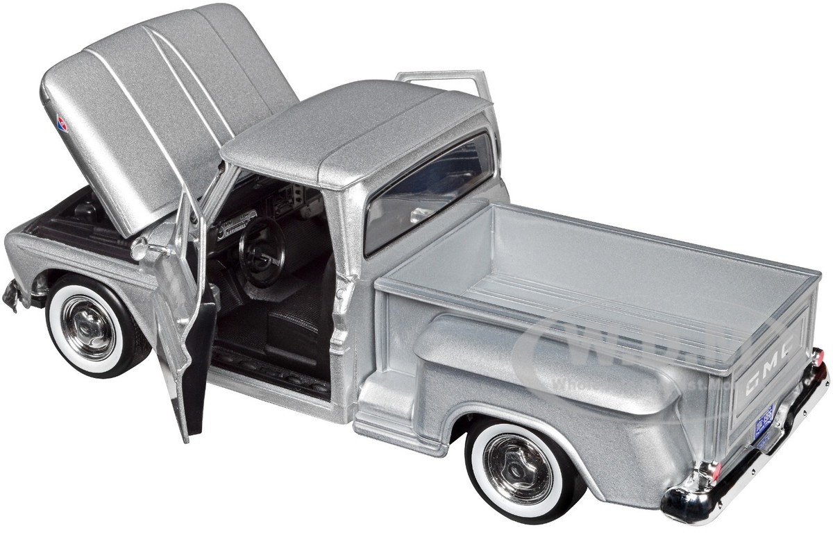 1966 GMC C1000 FENDERSIDE PICKUP SILVER 1/24 DIECAST MODEL