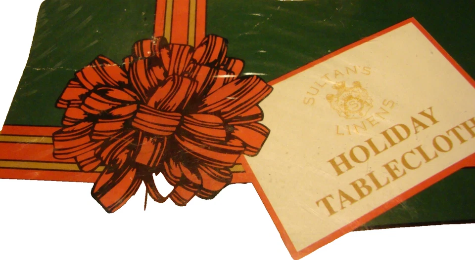 Vintage "Holiday Sultan's Linens" Gold Tone Polyester Tablecloth 52"x70" 242 - Image 4 of 4