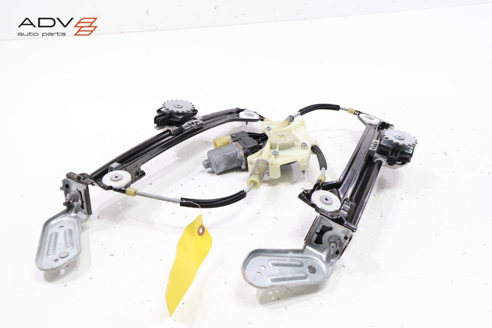 2014 - 2020 MASERATI GHIBLI REAR LEFT SIDE DOOR WINDOW REGULATOR & MOTOR OEM
