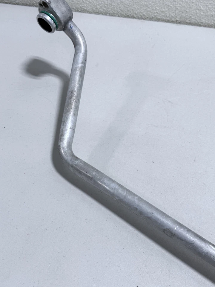 07-09 Jaguar X150 XKR XK AC A/C Air Conditioning Hose Pipe 6W8319N617AG OEM 3579 - Image 3 of 4