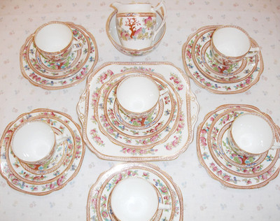 Vintage Bone China Teeservice 21 Teile Royal Albion Tassen Untertassen Teller Kanne 30er Jahre