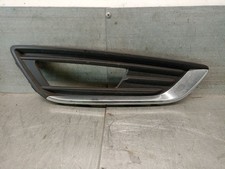 F1EB15A298B RECHTER STOßSTANGENGITTER / 1873303 / 5489118 FÜR FORD FOCUS III TUR