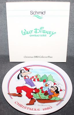 RARE DISNEY MICKEY AND DONALD AND GOOFY CHRISTMAS 1980 PLATE SCHMID