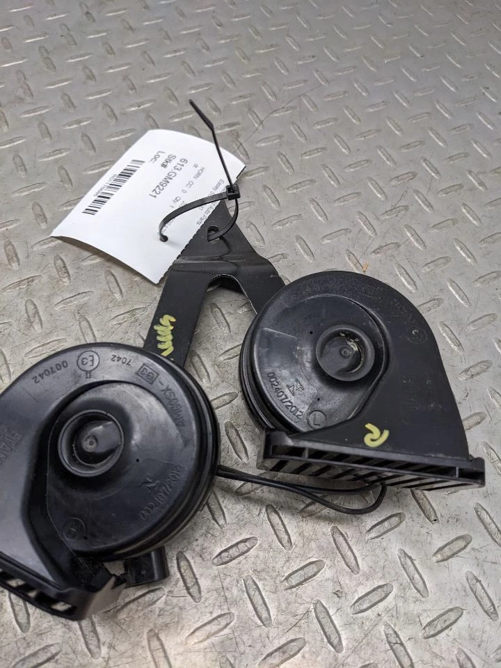 2020 2021 GMC Sierra Silverado 2500 HD Low & High Dual Tone Note Horn OE 117 - Image 3 of 4