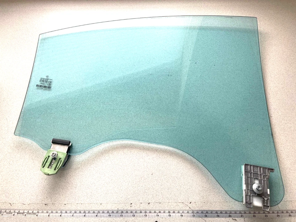 2004-2010 MERCEDES-BENZ CLS500 C219 ~LEFT REAR WINDOW GLASS ~ A2197350710 - Image 2 of 3