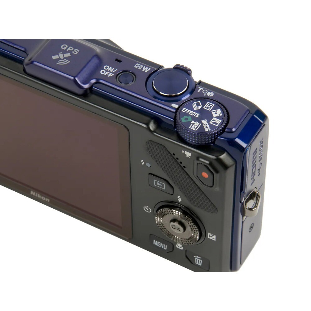 Nikon COOLPIX S9300 16.0MP Digital Camera 18x Optica Zoom 3 in