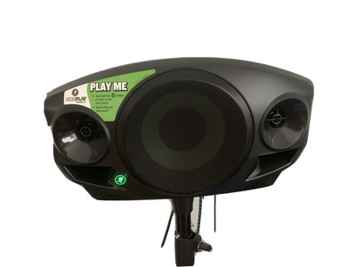 mackie freeplay kickstand