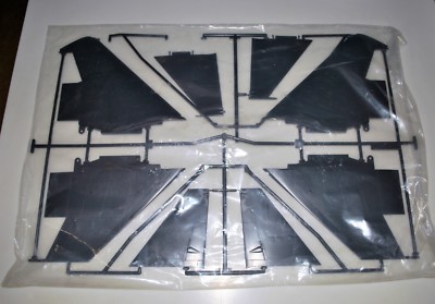 TAMIYA F-15E BUNKER BUSTER 60312  PARTS  SPRUE B-WNG+VERT FINS 1/32