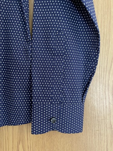Charles Tyrwhitt Men's Non-Iron Extra Slim Fit Shirt Navy Blue Size M - Picture 4 of 4