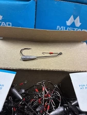 Mustad Needle Power Lock 91763BLN Size 4/0 One Box Of 100 I Have Two Boxes