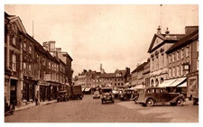 Postcard  UK ENG Dorset Blandford - Market Place - Frisbys - old cars