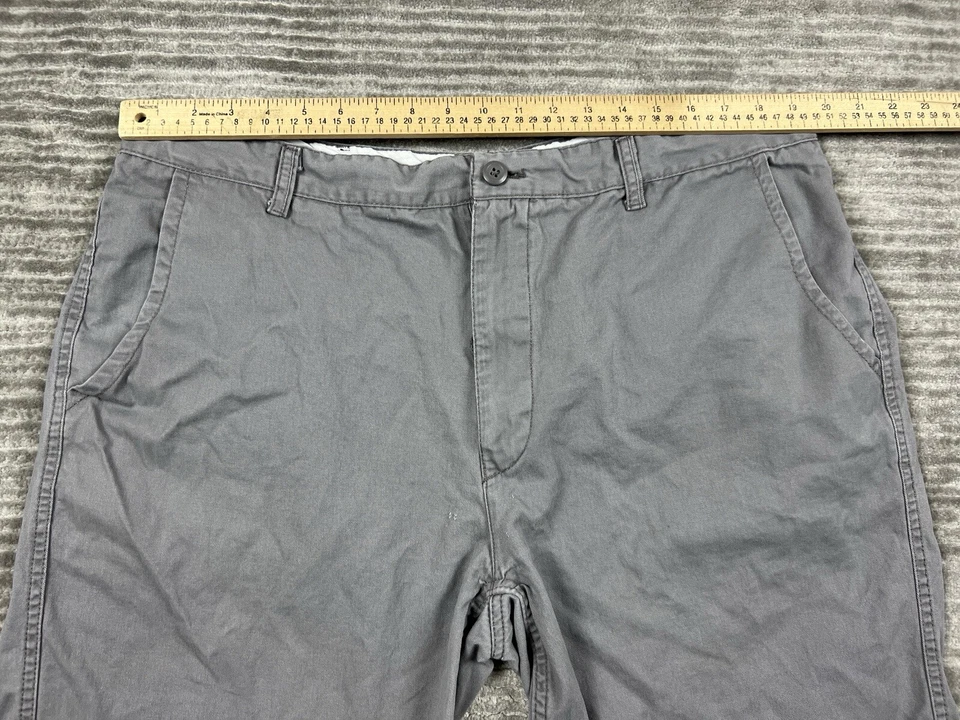 Pantalones Cortos City Streets Para Hombre 40 Gris Frente Plano Chino Exterior Informal Foto 4 de 4