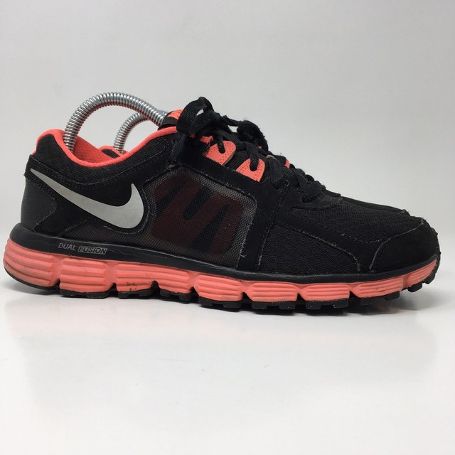 womens coral nike shoes