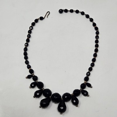 Vintage westdeutsche schwarze Onyx facettierte Perlen Halskette 16 Zoll lang 
