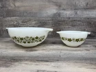 Vintage Pyrex Spring Blossom Color Cinderella Nesting Bowl # 441 & # 443