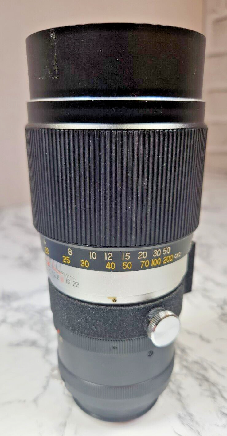 Lentar Auto Zoom 1:35 f=200mm Lens Made in Japan With Case
