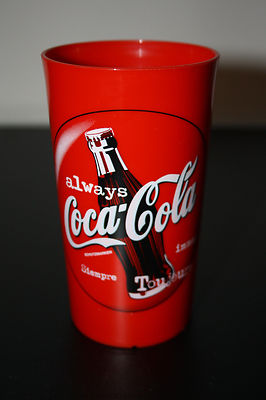 Coca-Cola Becher 0,3 Liter ''Always/immer/toujours.'' Rot und Plastik Rarität 1997