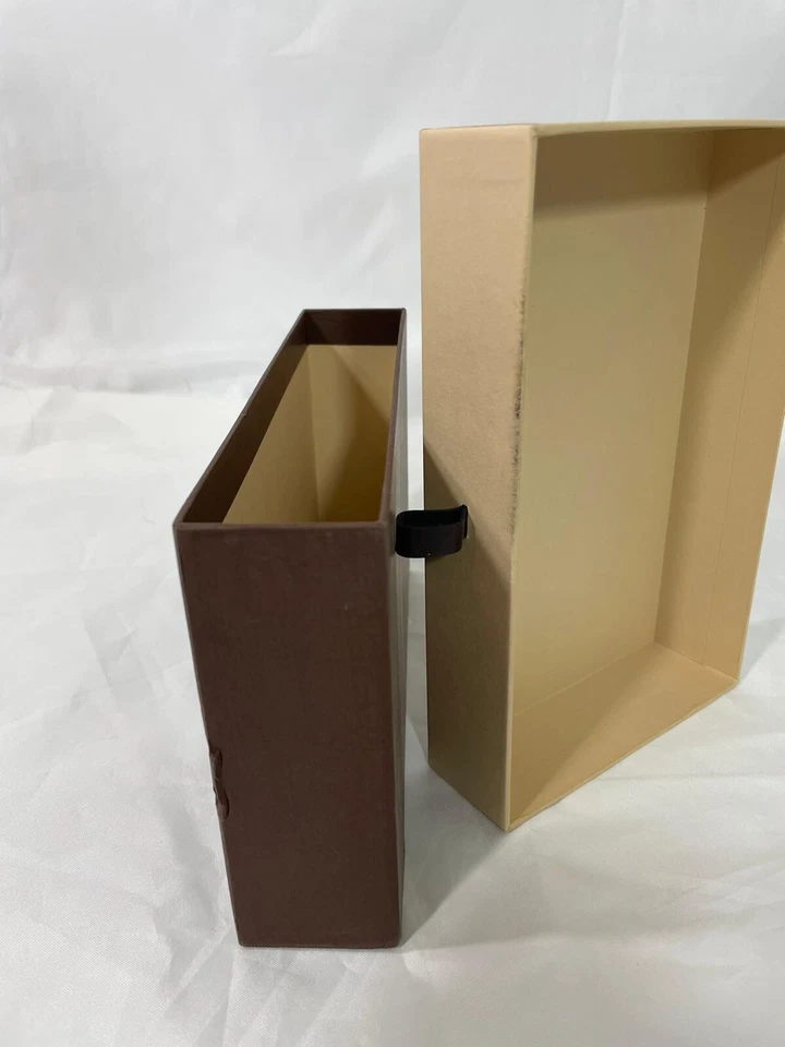 Louis Vuitton Caja de Regalo Vacía Almacenamiento Cajón Deslizante Mediano 8.5" x 5.5" x 1.8" Foto 4 de 4