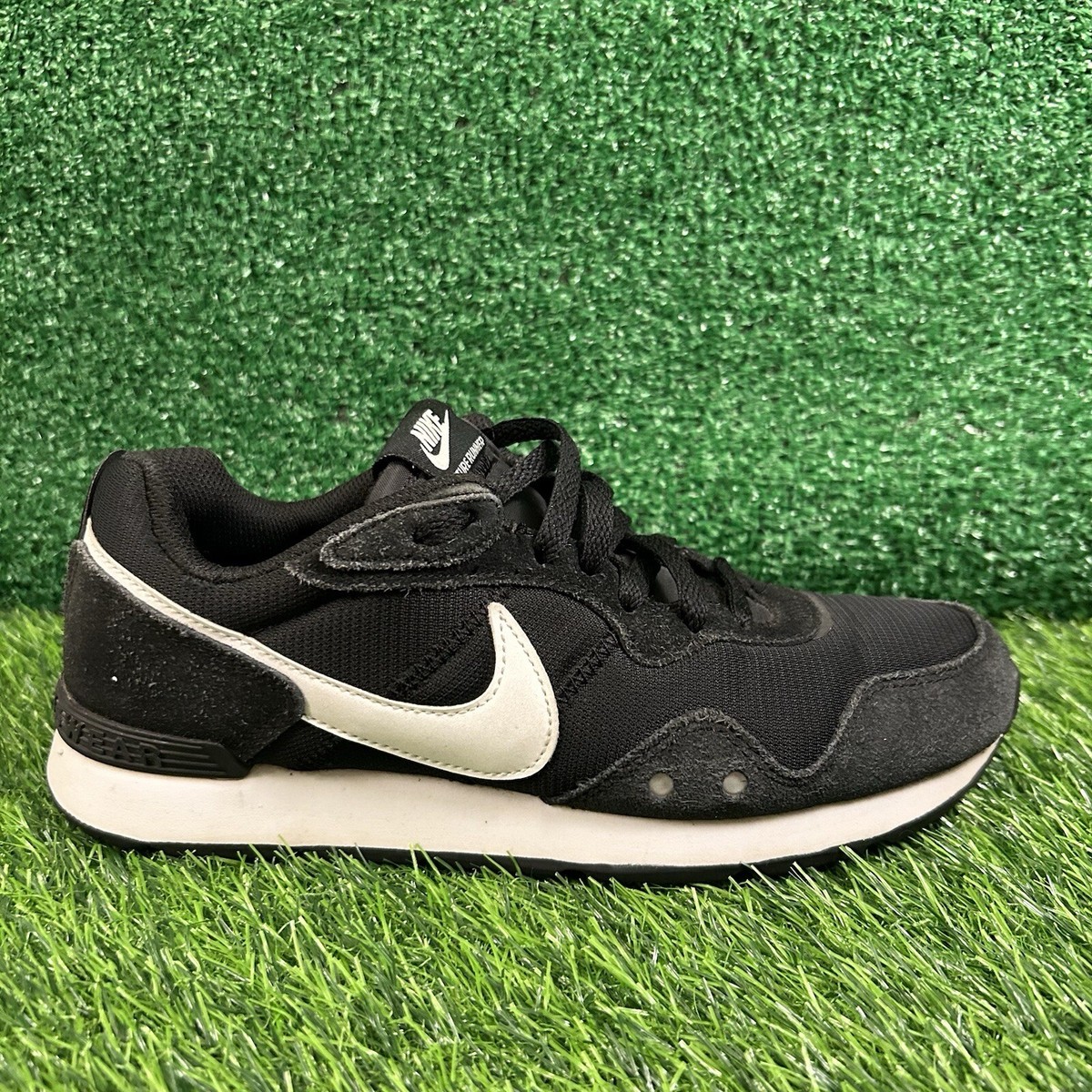 sneakers venture runner suede