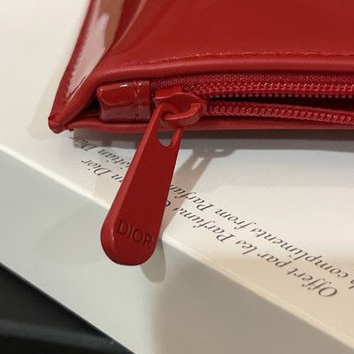 Dior addict2 リップ　パレット　ポーチ Dior Red Makeup Bag Cosmetic Pouch + 5 Pc Beauty And Fragrance Set