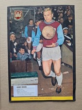 WEST HAM MEMORABILIA-BOBBY MOORE CLUB-CRESTED PHOTOCARD                         