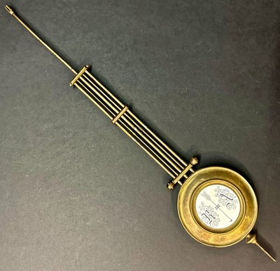ANTIKE MECHANISCHE PENDEL-WANDUHR ''LE ROI A PARIS'' 1910