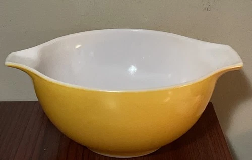 Pyrex #442 Orange Yellow Daisy Sunflower Cinderella 1.5 qt Mixing Bowl