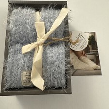 New Pair Women's Light Blue Fuzzy Giving Socks Giving Collection BV10