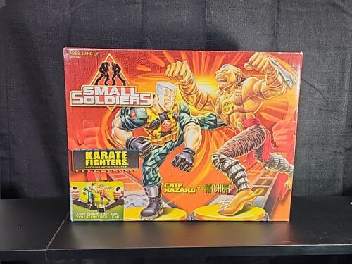 Rare Small Soldiers Karate Fighters Chip Hazard Vs Archer Action Figures Movie - 第 1/7 張圖片