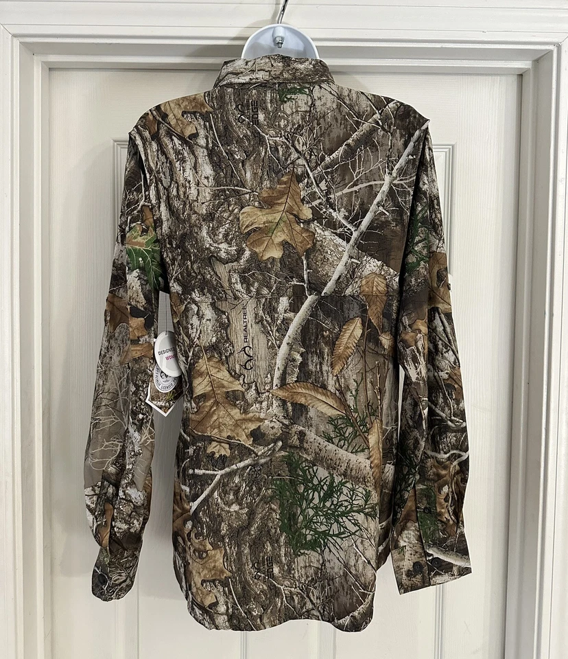 Woman’s Magellan Huntgear Long Sleeve Camo Lightweight Shirt Realtree Edge - Image 2 of 4