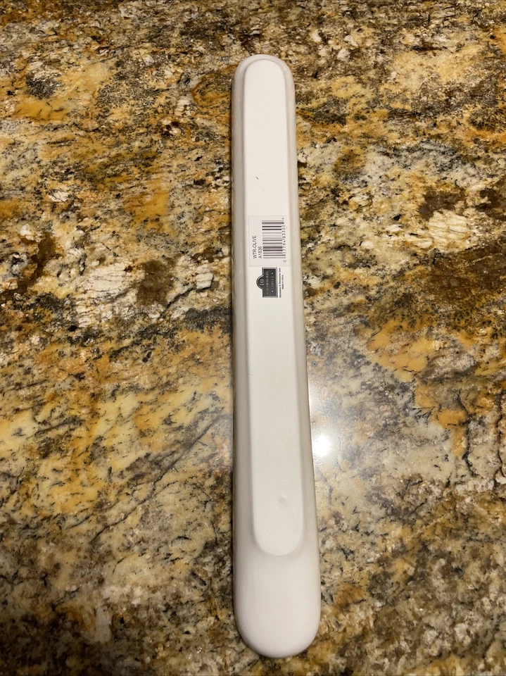 1 Each 10 STRAWBERRY STREET 16" WATER OLIVE BOAT SERVING TRAY DISH A-1836 - Image 4 of 4