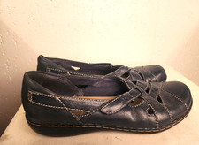 Clarks Bendables Womens sz 8 M Blue Leather Slip On Comfort Loafers Shoes 34