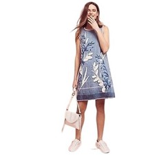 HOLDING HORSES Anthropology Denim Shift Dress Western Floral, Size Medium