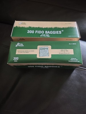2 ROLLS x 300 Bags Each  Fido Baggies Pet Waste Station 8x13''  932010 Free Shipp