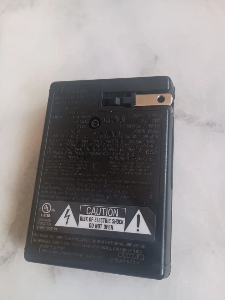 Cargador Original Sony Original BC-CSK BC-CSKABC-CS3 BC-CSD NP-BK1 W370 PM5 S980 Foto 2 de 4