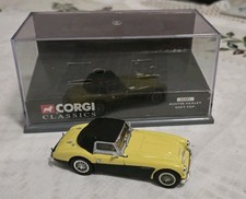 Corgi Classics 02401 1:43 Austin Healey Car Soft Top Yellow/Black