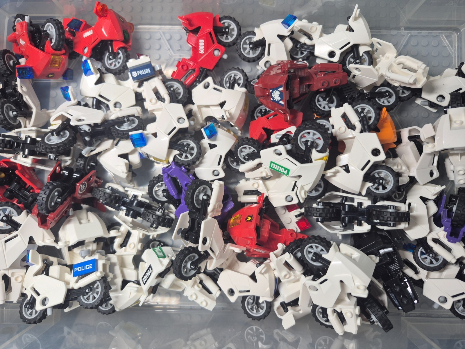 LEGO 52035 Motorcycles/motorbikes with Chassis 50859 Pack of 5 Randomly selected
