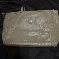 Green Coach Diaper Bag Or Tote. Ware Is Notable On The Bottom 4 Corners, project