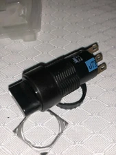 IDEC AS6M-2Y1 Switch 