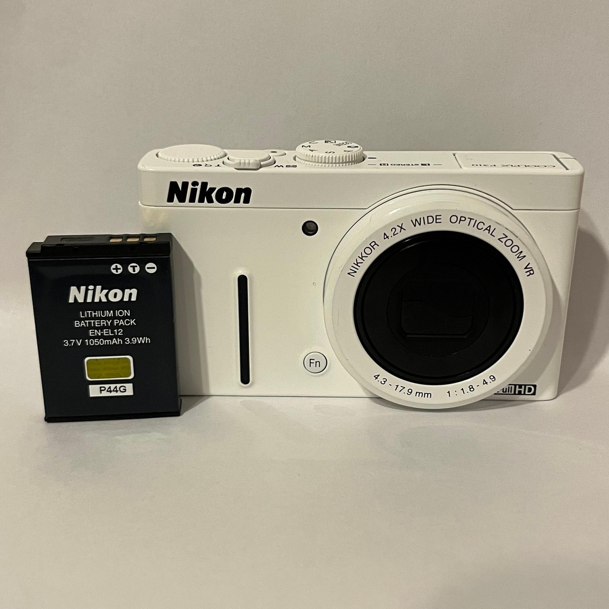 ジャンク品　Nikon COOLPIX P330 ジャンク品 Nikon coolpix P330 白 Nikon Coolpix P330 - Camera