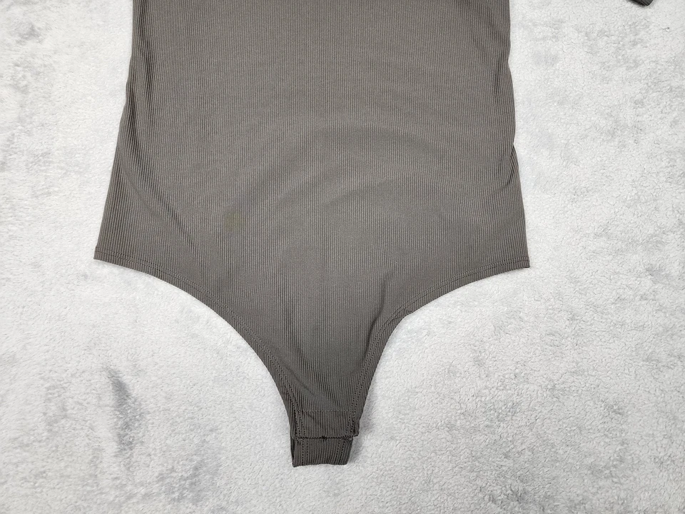 Spanx Bodysuit Womens Medium Gray Short Sleeve Thong Stretch Crew Neck Shapewear - Image 3 of 4